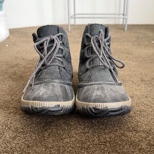 Sorel Women's Gray Black Duck Boot Ankle Boots